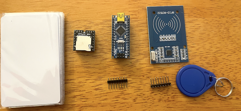 Photo of TonUINO kit components