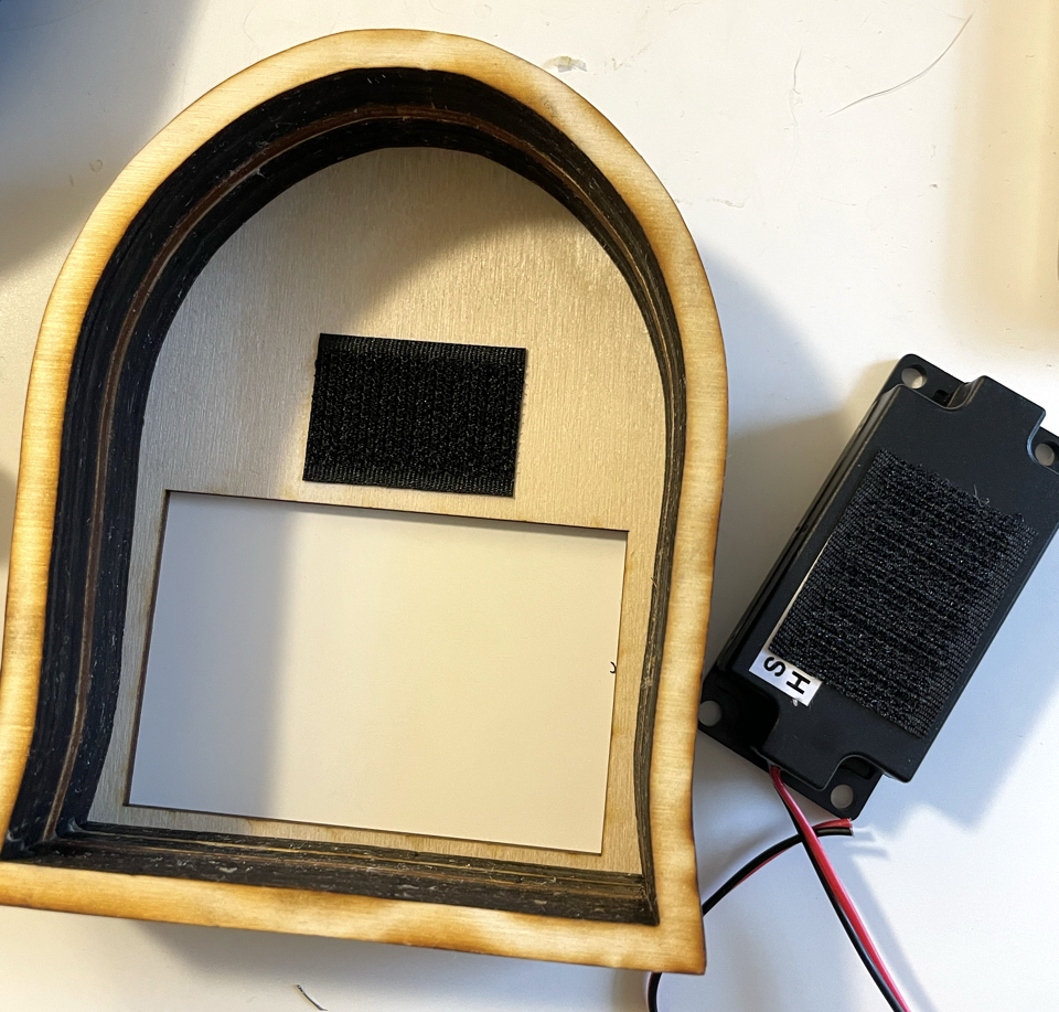 Photo of speaker velcro.
