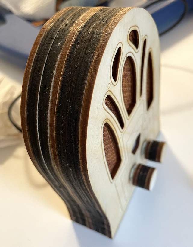 Photo of assembled speaker from the front